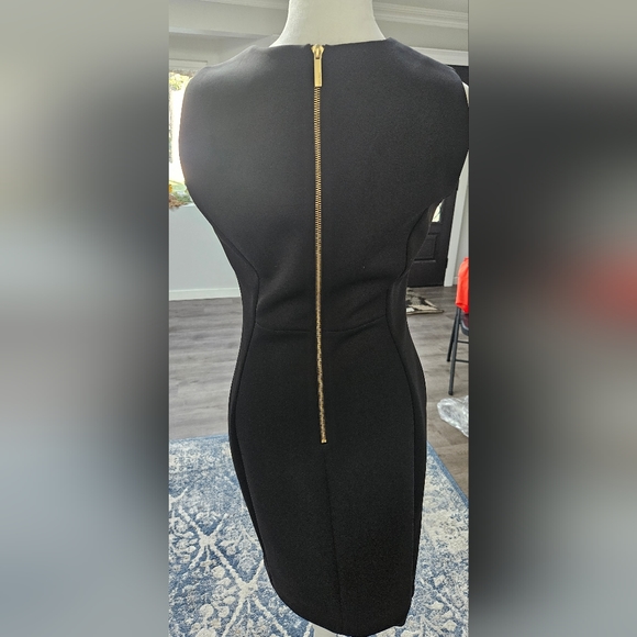 Ck dress Beautiful Elegant.  Cocktail Black Dress - Picture 2 of 4